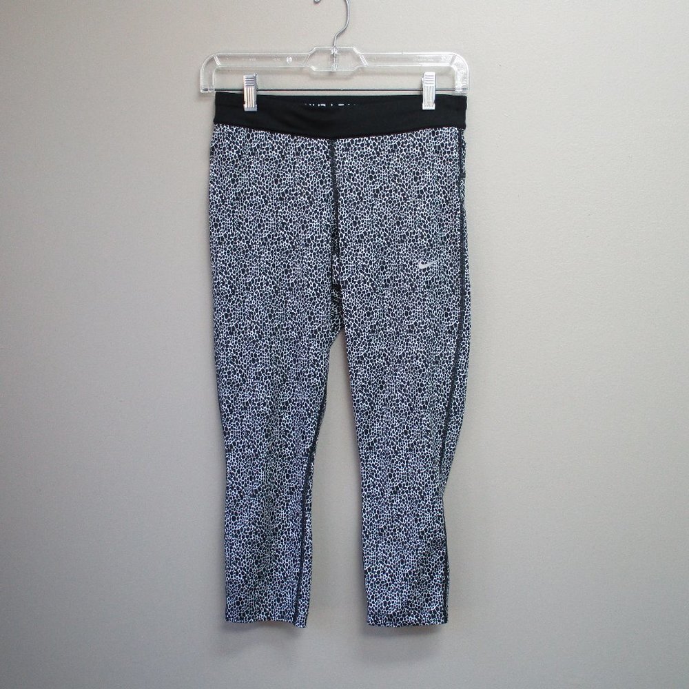 Nike Dri Fit running Capri Leggings Pants Small